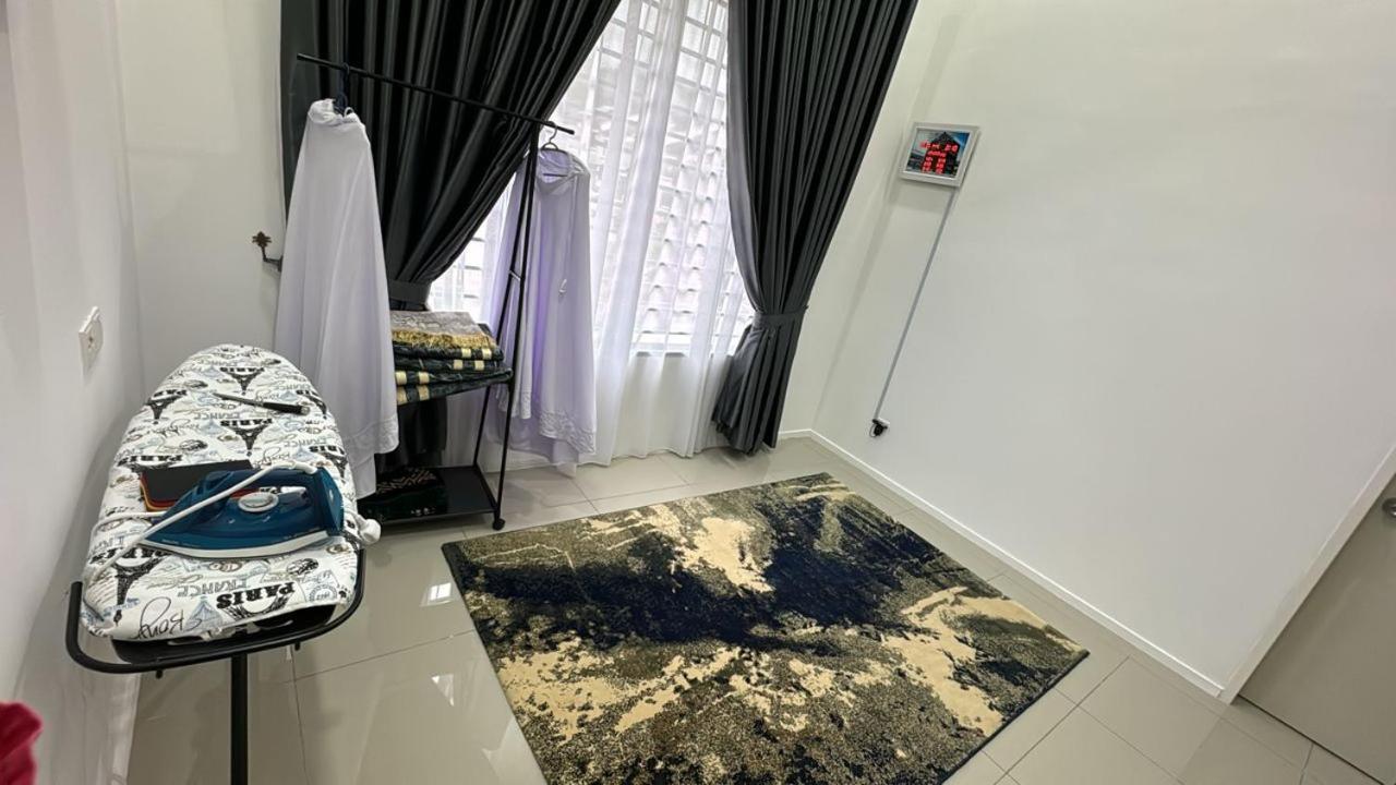Sungai Long Guesthouse 까장 외부 사진