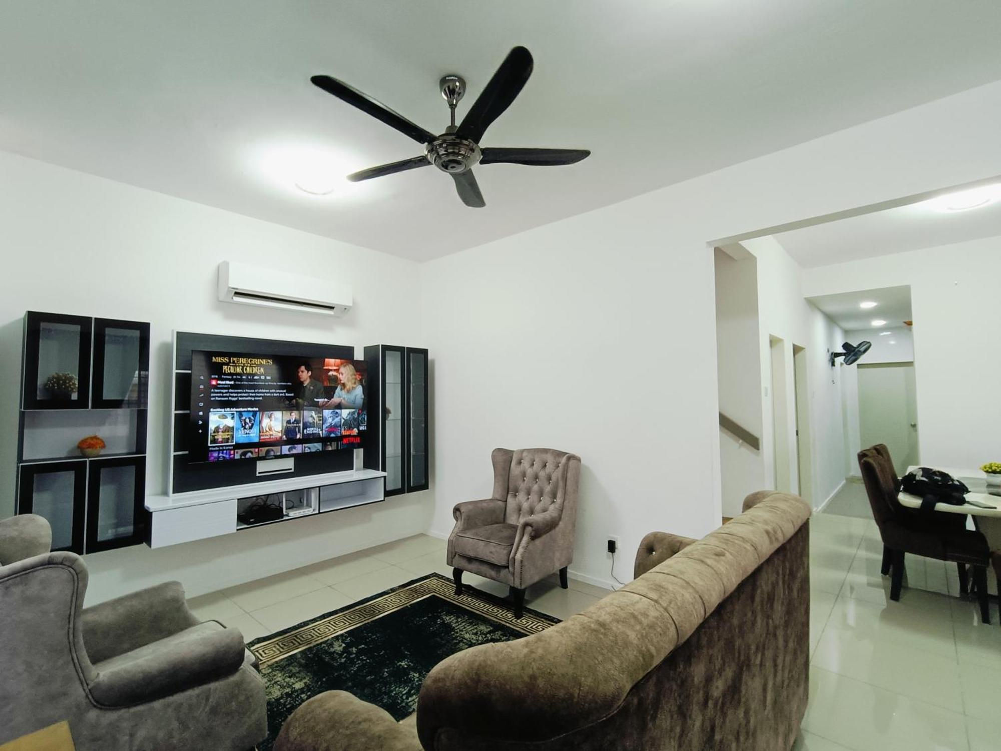 Sungai Long Guesthouse 까장 외부 사진